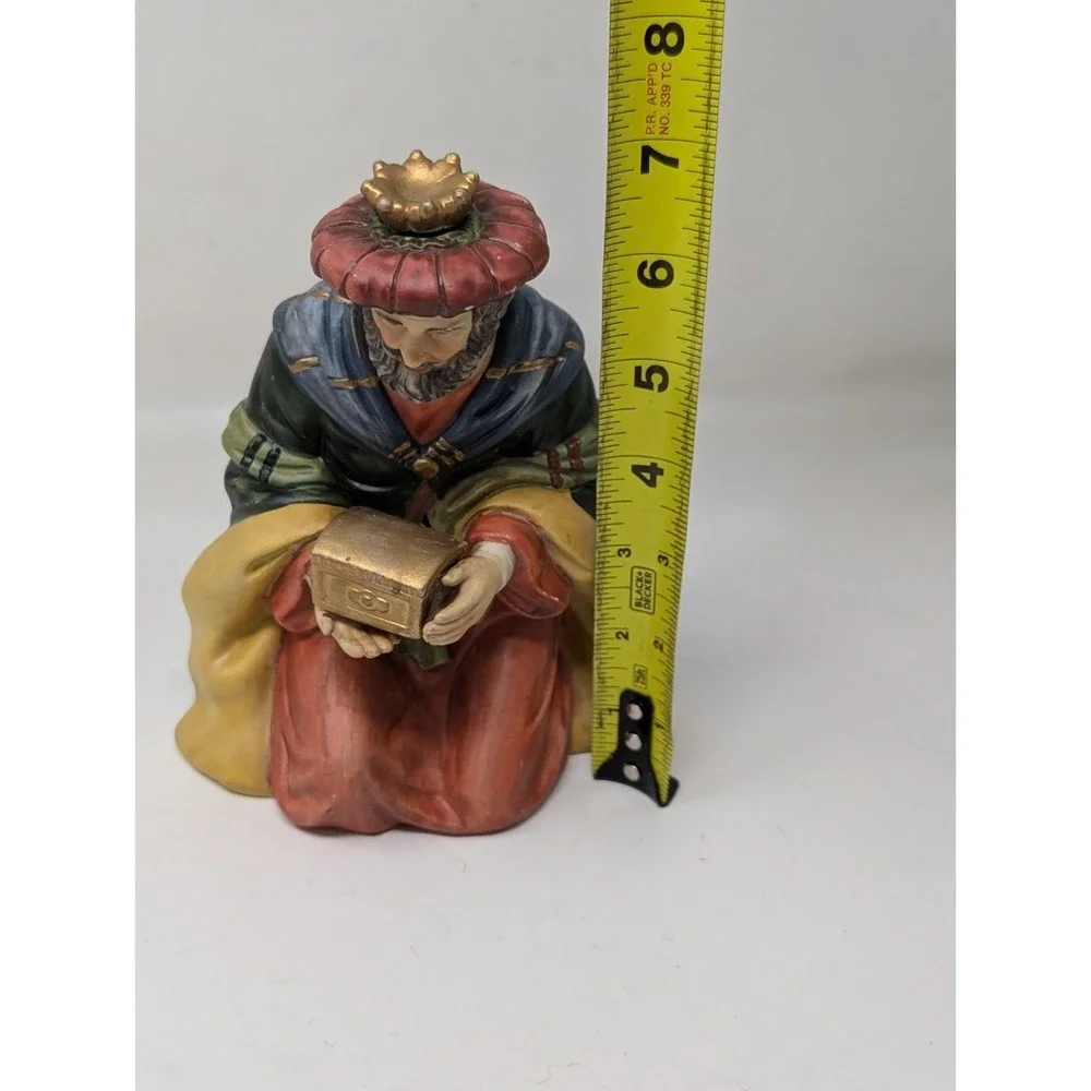 Grandeur‎ Noel O'Well Wise Man Nativity Porcelain Replacement Figurine Kneeling